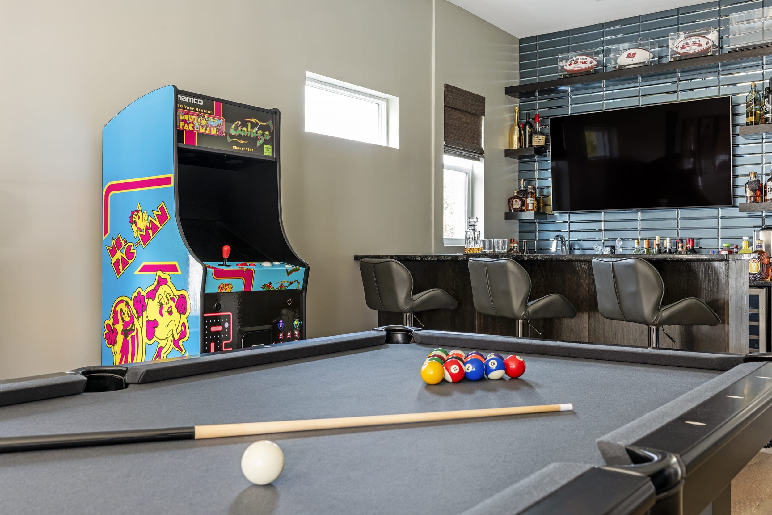 Games Room Home Bar Pac Man Arcade Machine