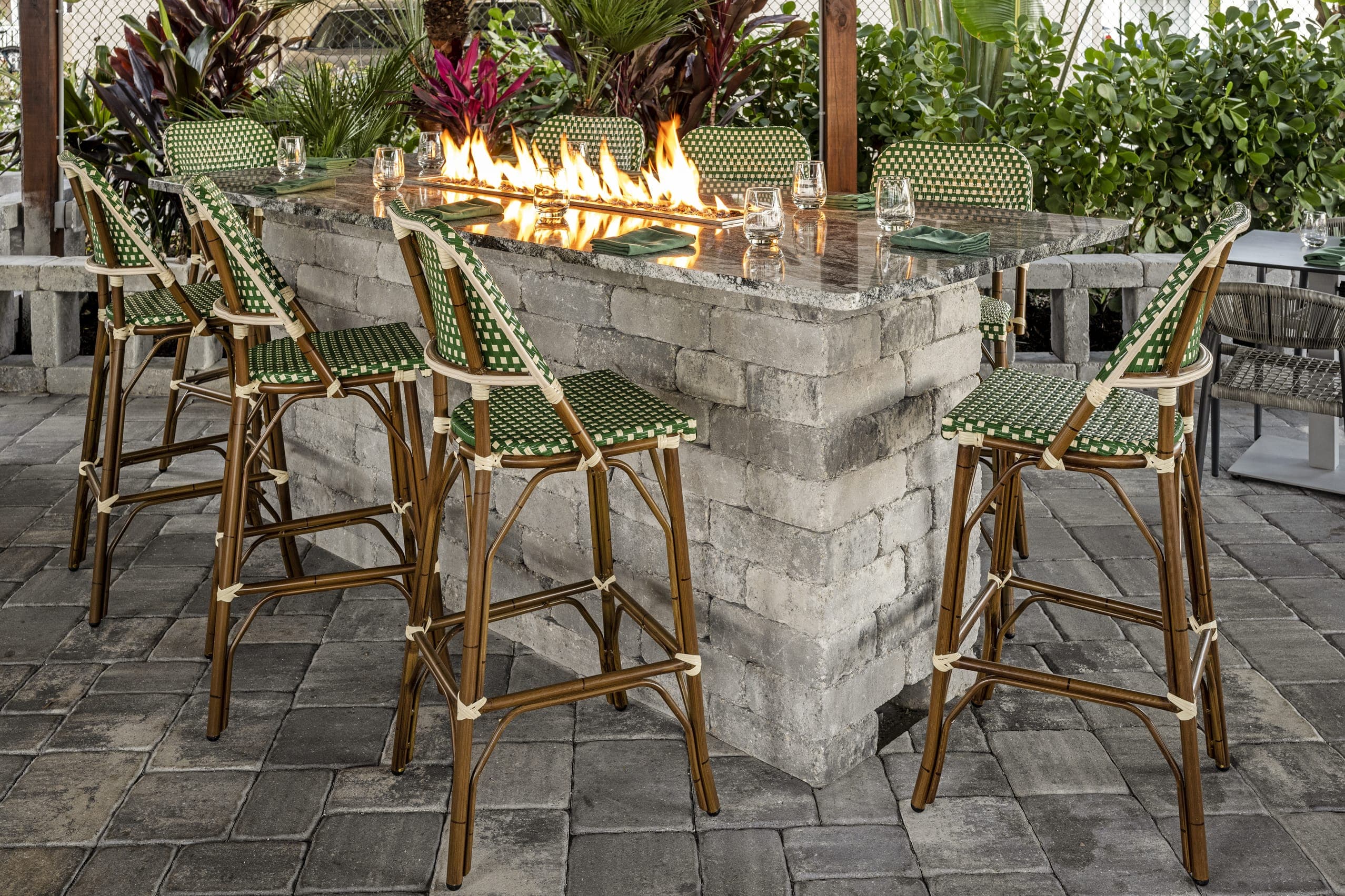 Out Door Dining Fire Pit Table Green Wood Frame High Chairs