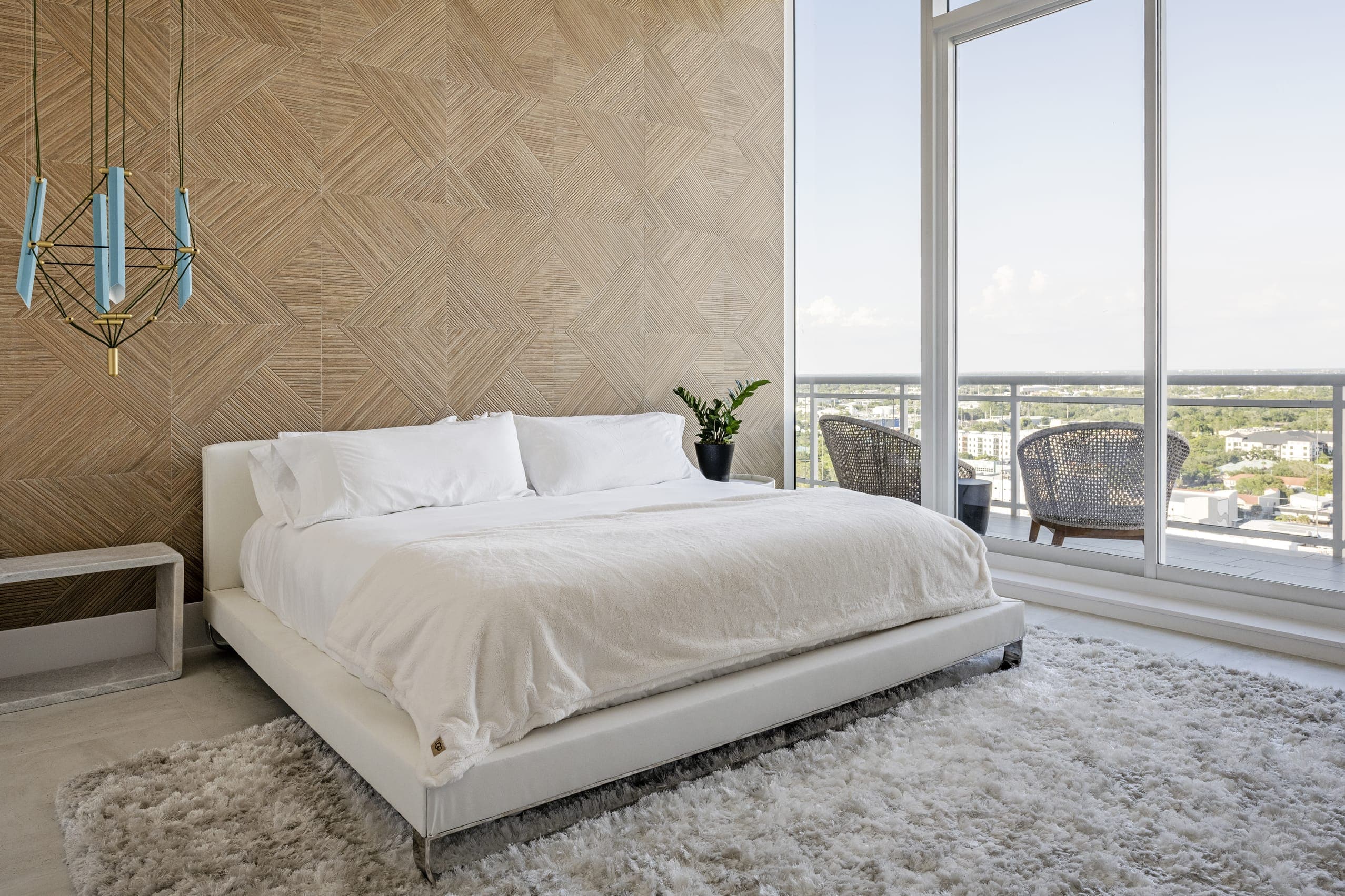 Jkl Penthouse The Blvd Guest Bedroom Wood Pattern Accent Wall